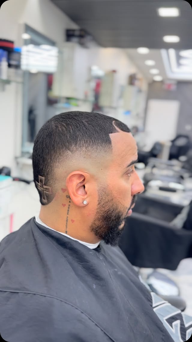 Taper haircut with waves at Ampm Barbershop, Queens NYC